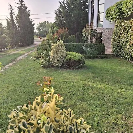 Lucija - Kuca Za Odmor Lägenhet Ražanac