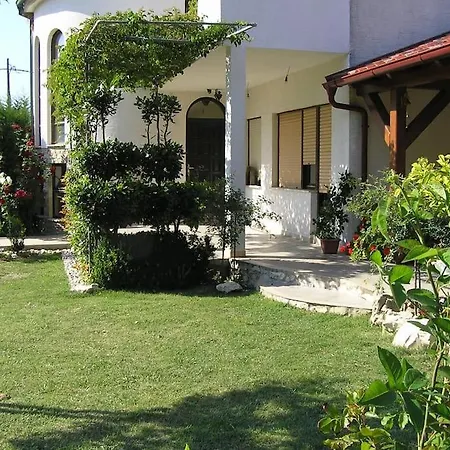 Lucija - Kuca Za Odmor Ražanac